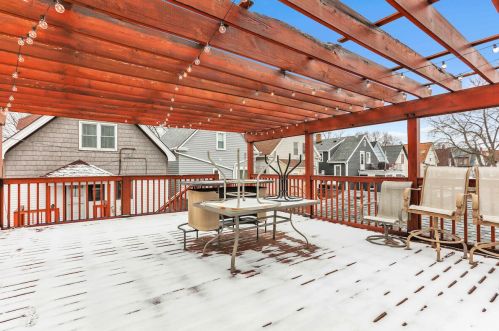 2960 11 St, Milwaukee WI 53215-3814 exterior