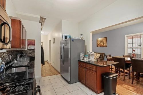 207 3 Ave, Mount Vernon NY 10550-1358 exterior