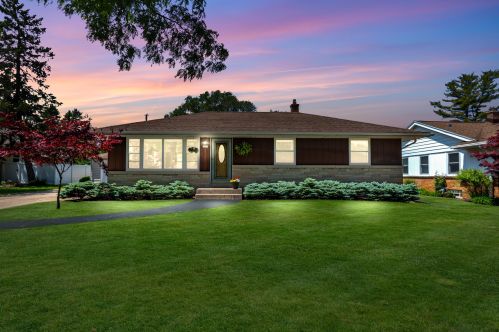 7217 Mohawk Ave, Milwaukee WI 53217 exterior