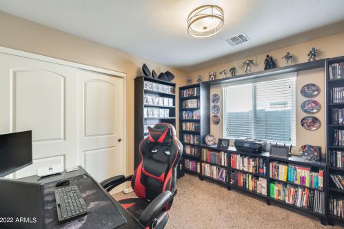 5623 27 Dr, Phoenix AZ 85053-1725 exterior