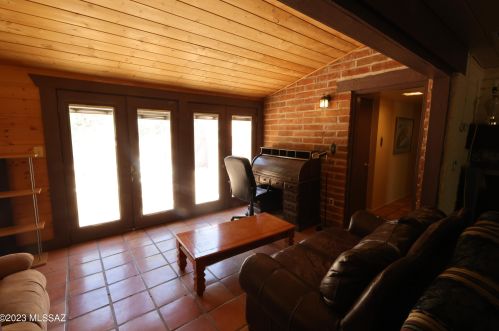 10700 Tanque Verde Rd, Tucson AZ 85749-9611 exterior