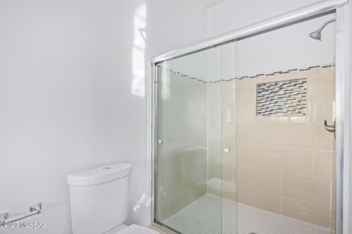 828 Cresta Loma Dr, Tucson AZ 85704-3706 exterior