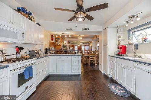 1208 Fletcher St, Philadelphia PA 19125-1540 exterior