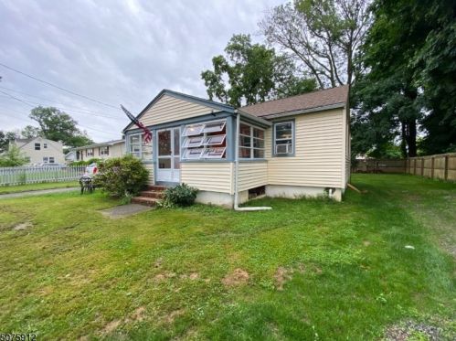 1 Spruce St, Dover NJ 07803-2430 exterior