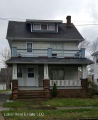 1204 Cranford Ave, Cleveland OH  44107-2308 exterior