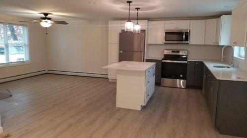 8 Deluca St, Providence RI  02919-6102 exterior