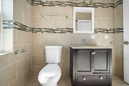 1908 5 Ave, Broadview IL 60153-3203 exterior