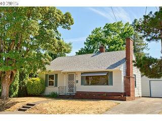 1616 77 Ave, Portland OR  97213-6752 exterior