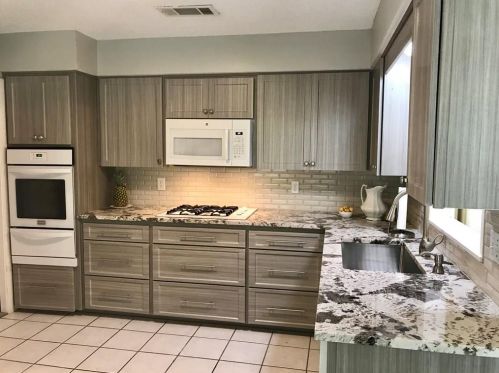 2708 Carnarvon Ln, Austin TX  78704-6430 exterior