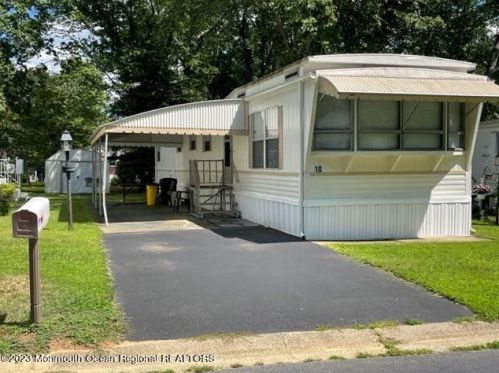 10 Helen Ave, Jackson Twp NJ 08527-3110 exterior