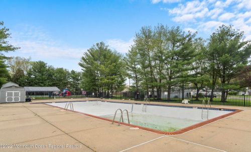 10 Admirals Row, East Freehold NJ 07728-3721 exterior