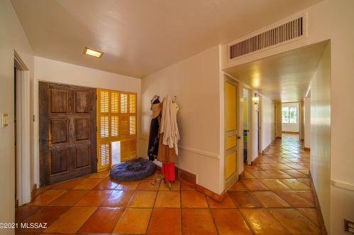 4002 Calle De Jardin, Tucson AZ 85711-3411 exterior