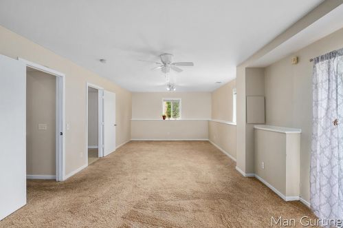 2528 Mapleview Ct, Grand Rapids MI 49508-8427 exterior