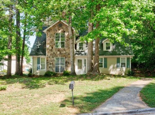 877 Plumbridge Ct, Lithonia, GA 30058-9020