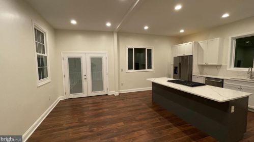 827 Philadelphia Ave, Silver Spring MD  20910-4935 exterior