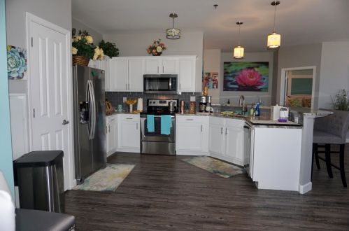 4110 Lake Dr, Milwaukee WI  53235-5953 exterior