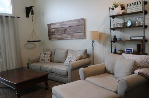 4301 Walnut Hl Dr, Grand Rapids MI 49512-3893 exterior