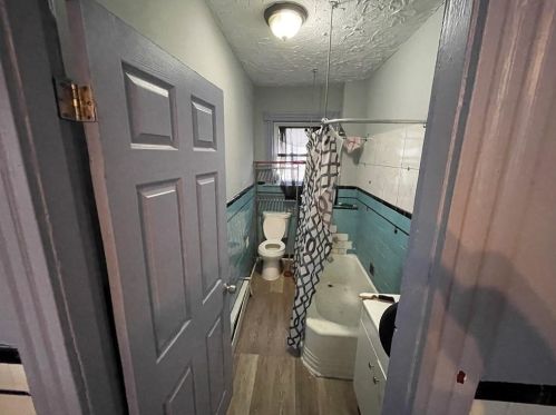 82 Bernon St, Providence RI  02908-3720 exterior