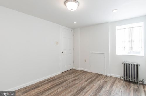 1323 Clarion St, Philadelphia PA 19148-2917 exterior