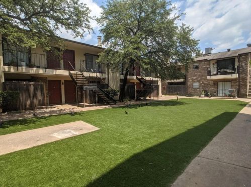 1810 Garrett Ave, Dallas TX  75206-7551 exterior