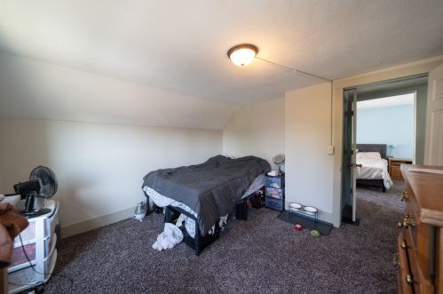 743 Bates St, Grand Rapids MI 49506-2615 exterior