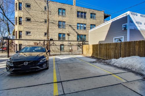 3402 Medill Ave, Chicago IL  60647-2422 exterior