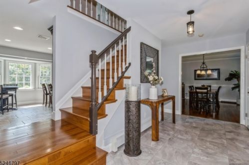 17 Powhatatan Way, Hackettstown NJ 07840-2646 exterior