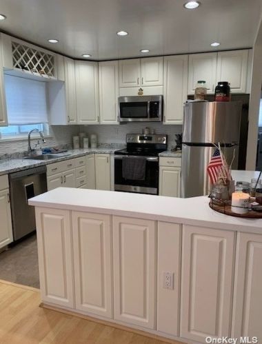 120 Ketridge St, Babylon NY  11704-7913 exterior