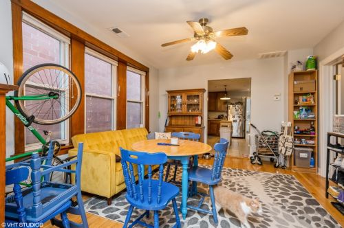 1333 Roscoe St, Chicago IL 60657-6782 exterior