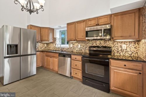 11008 Wheeler Dr, Silver Spring MD 20901-4426 exterior