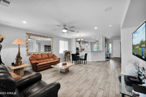 30809 25th Dr, Phoenix, AZ 85085