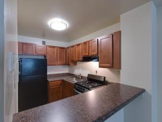 1111 Massachusetts Ave, Washington DC  20005-4646 exterior