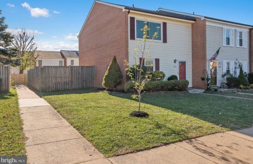 131 Catoctin Cir, Leesburg VA  20175-3808 exterior