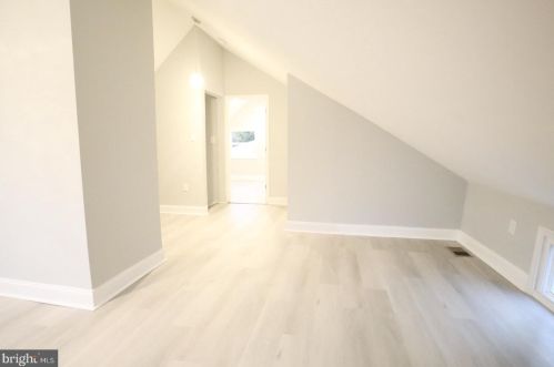 9314 Academy Rd, Philadelphia PA  19114-3523 exterior