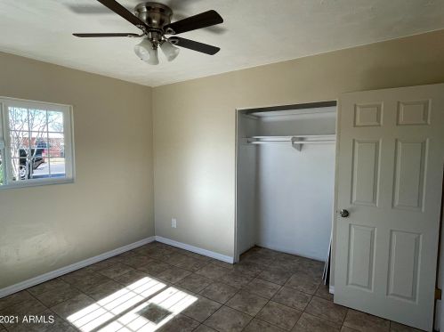 6739 33rd Ave, Phoenix AZ 85041-6332 exterior