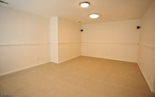 706 Wendover Ct, Dover NJ 07869-1641 exterior