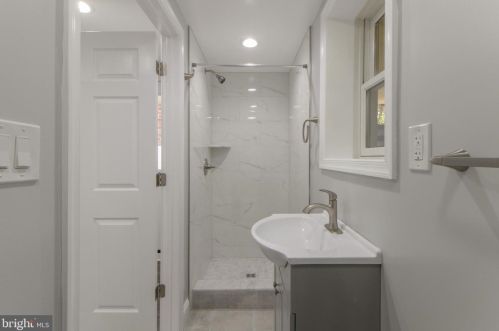 1514 Gridley Ln, Silver Spring MD  20902-3844 exterior