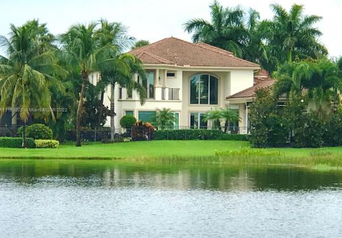 17359 Pavaroso St, Boca Raton, FL 33496-3202