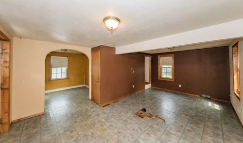 3462 82nd St, Milwaukee, WI 53219-3834