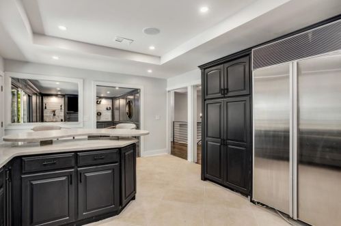 2933 Margaret Mitchell Ct, Atlanta GA 30327-1614 exterior