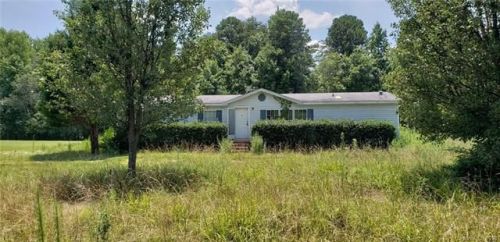 4305 Linwood Rd, Gastonia, NC 28052-4418