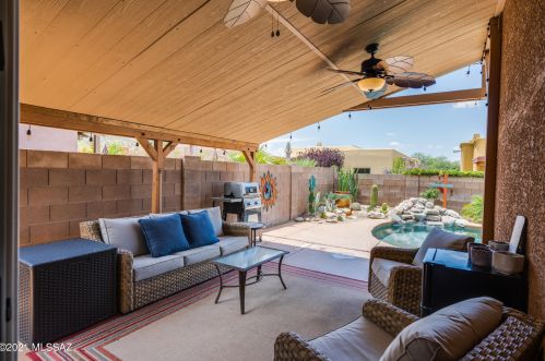 11347 Gray Boulder Ct, Tucson AZ  85737-4612 exterior