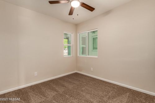 7055 Camino De Ln Tierra, Tucson AZ 85741-2416 exterior