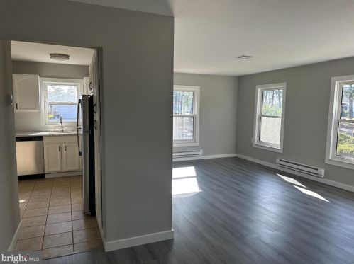 11 Warwick Way, Southampton NJ  08088-1143 exterior