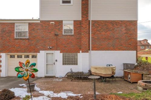 405 Mower Dr, Pittsburgh PA 15239-1710 exterior