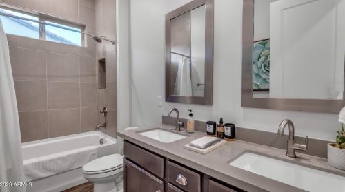 8513 22 Dr, Phoenix AZ 85041-7712 exterior