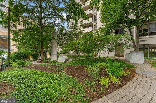 2001 Hamilton St, Philadelphia PA 19130-4298 exterior