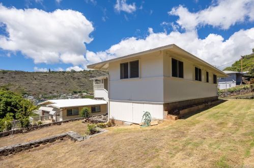 1835 10 Ave, Honolulu HI 96816-2907 exterior