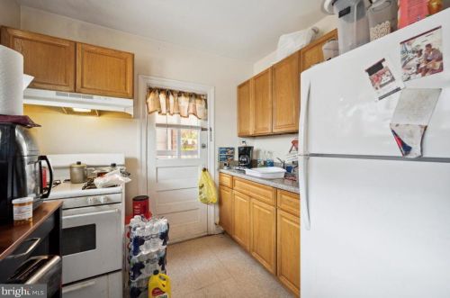 5961 Agusta St, Philadelphia PA 19152-1103 exterior