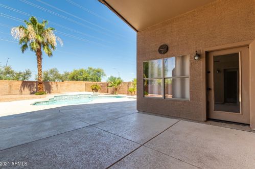 22816 34th Dr, Phoenix AZ  85027-7024 exterior